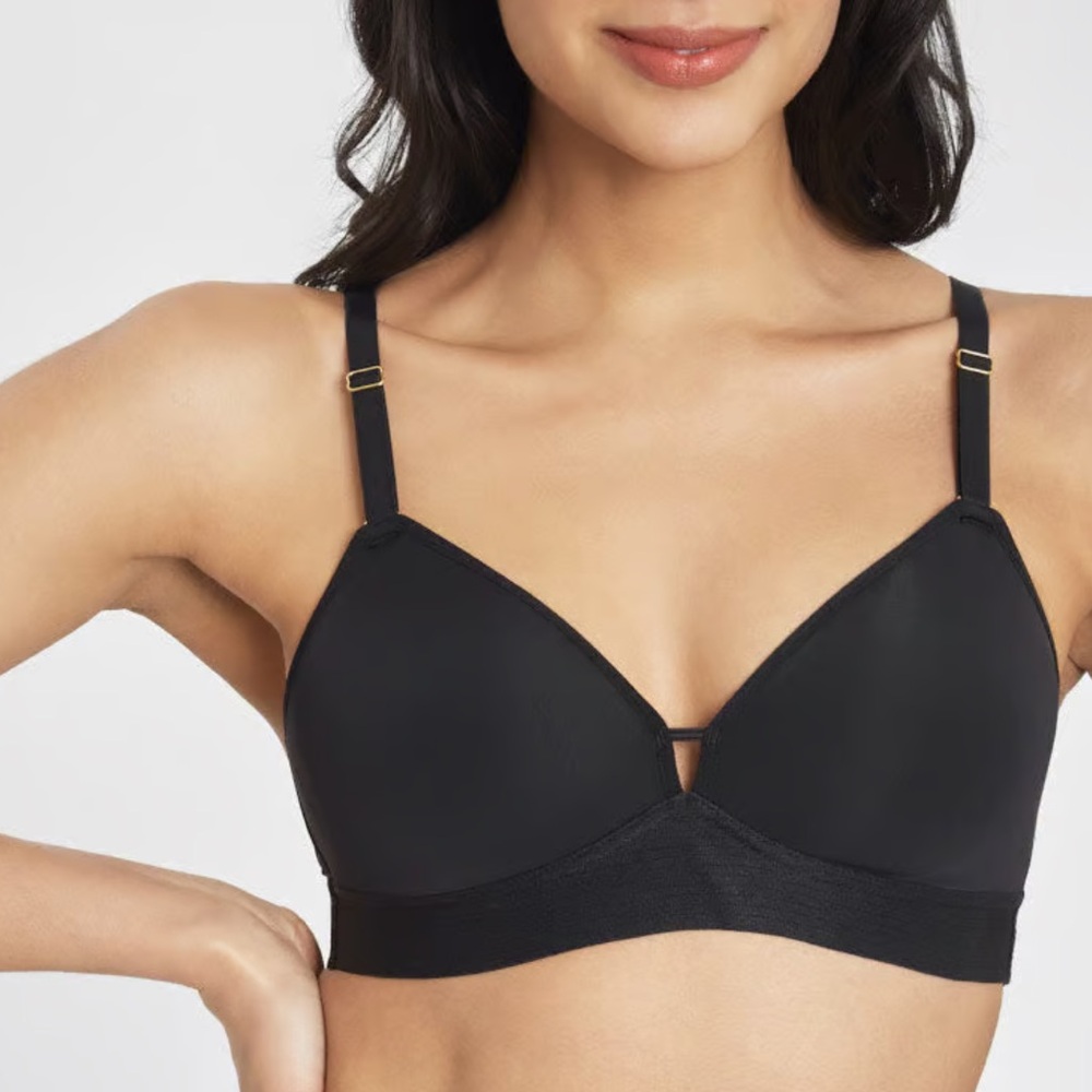 Lively Spacer Bra Wire-free Black Size 38C